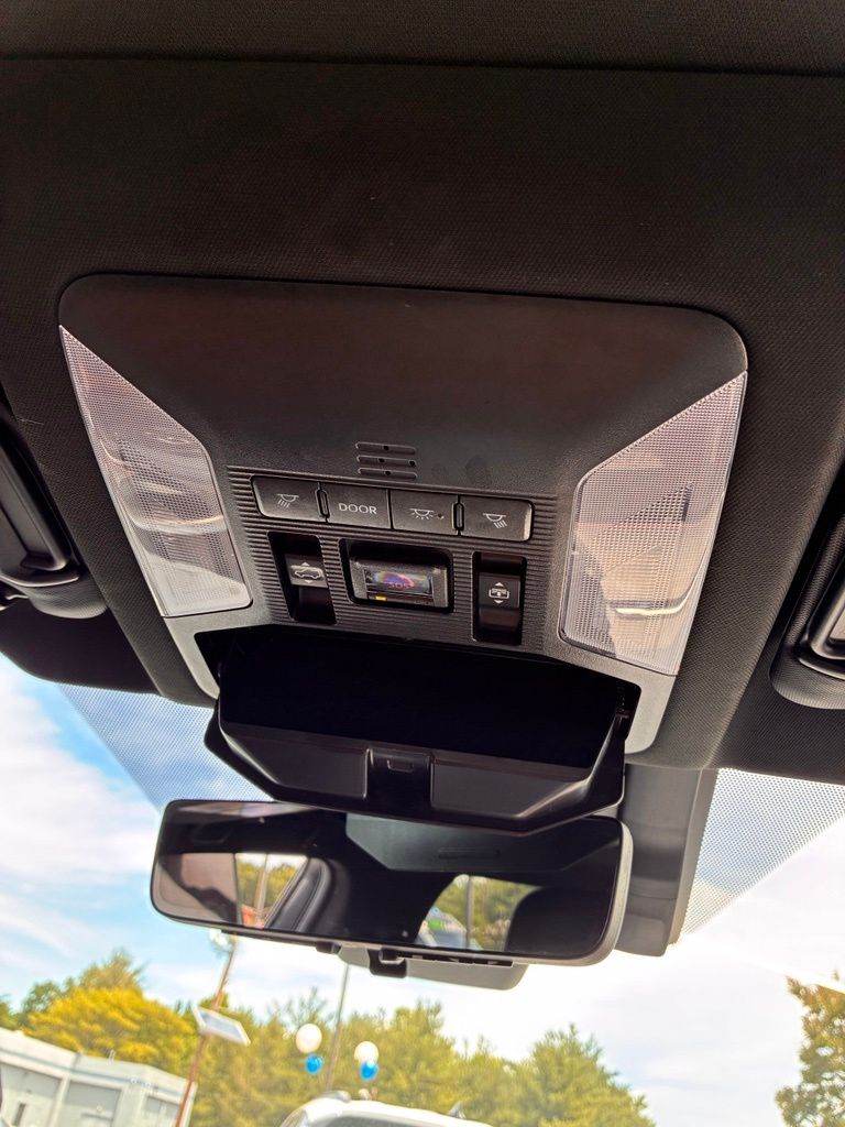 2024 Toyota RAV4 XSE - Photo 42