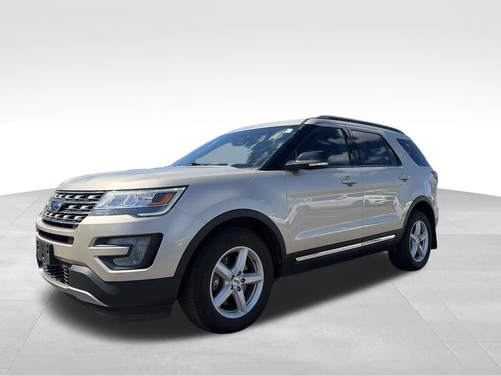 Used 2017 Ford Explorer XLT SUV