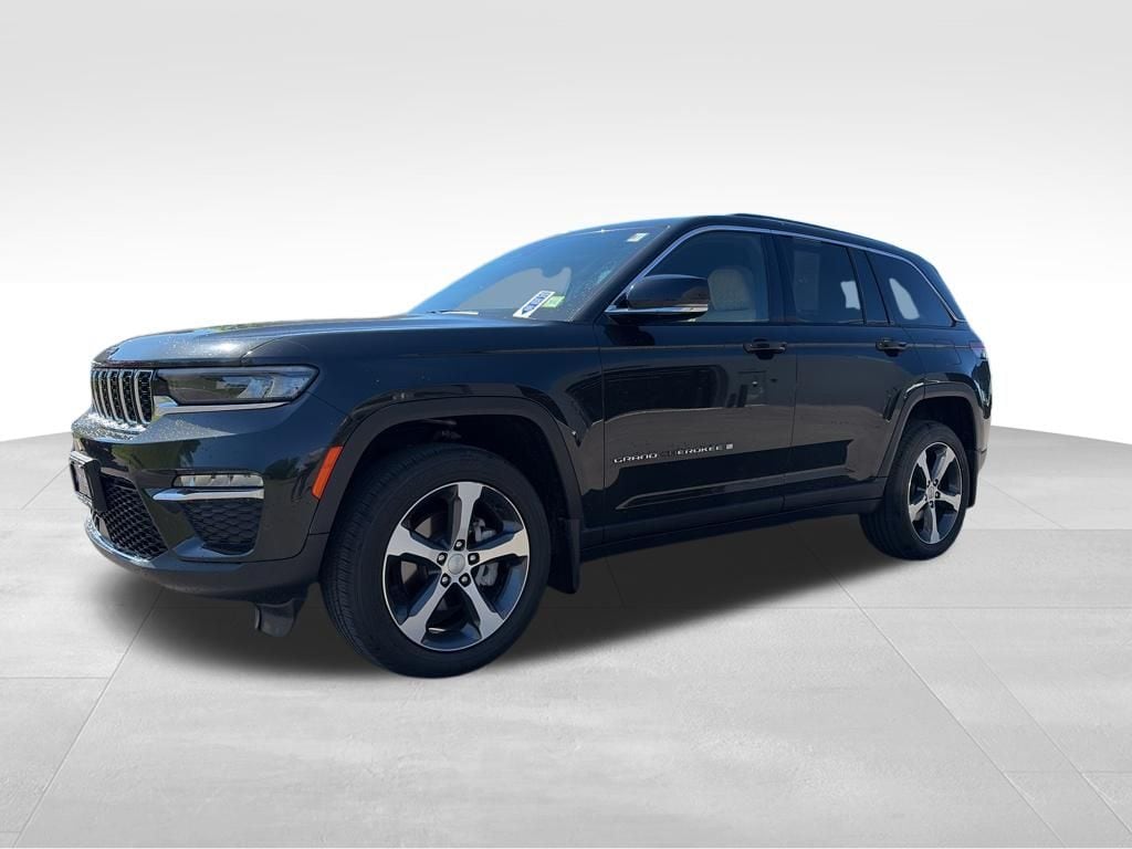 Used 2023 Jeep Grand Cherokee Limited SUV