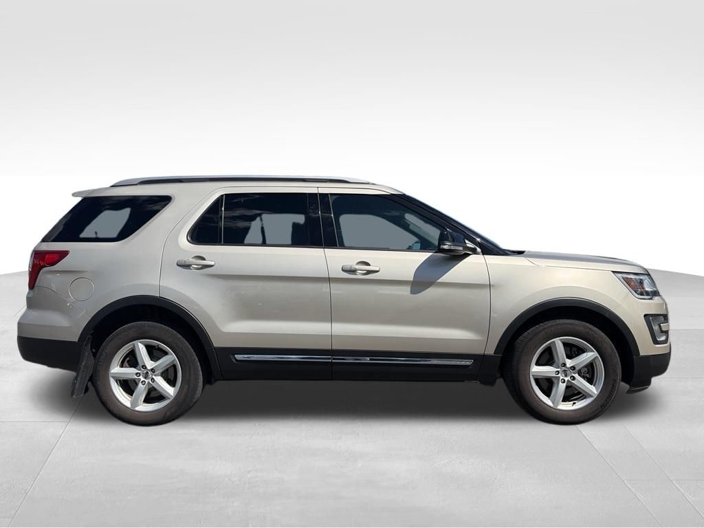 Used 2017 Ford Explorer XLT SUV