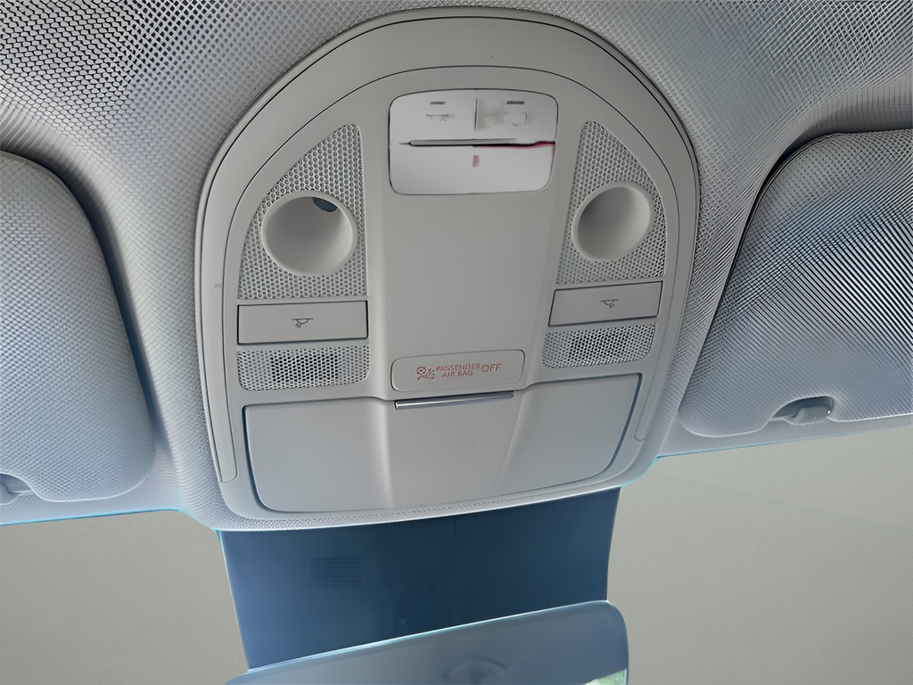 2025 GENESIS G70 Standard - Photo 24