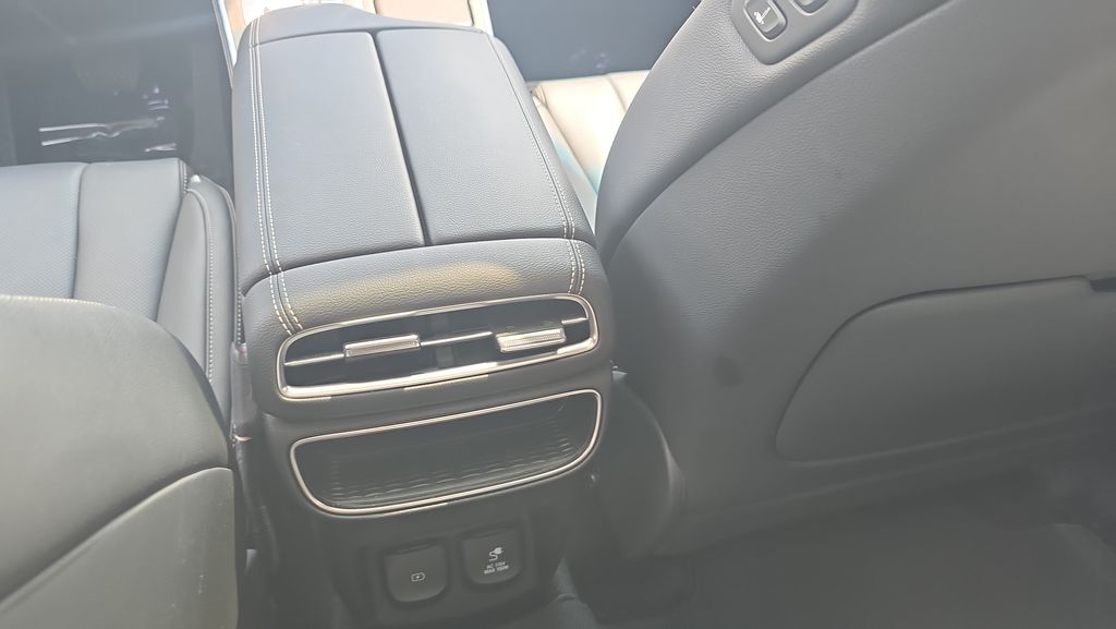 2024 GENESIS GV80 Standard - Photo 11