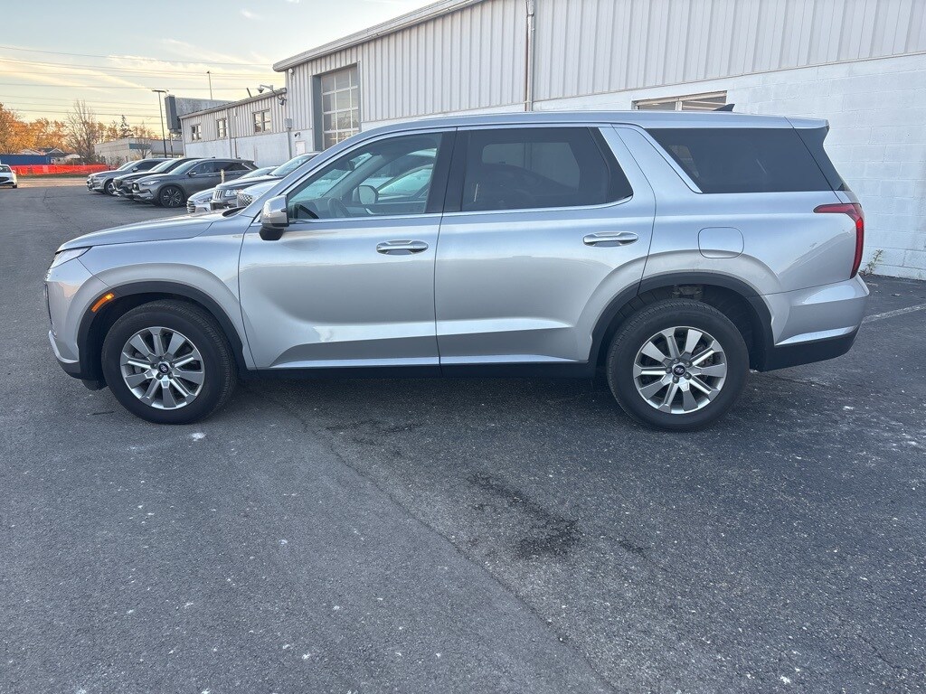 Used 2023 Hyundai Palisade SE SUV