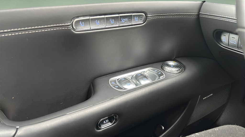 2024 GENESIS G90 Base - Photo 16