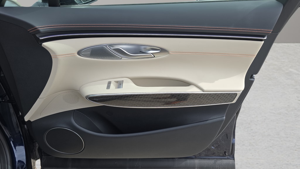 2026 GENESIS GV70 Sport Prestige - Photo 16