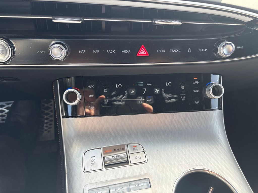 2026 GENESIS GV70 Sport Prestige - Photo 13