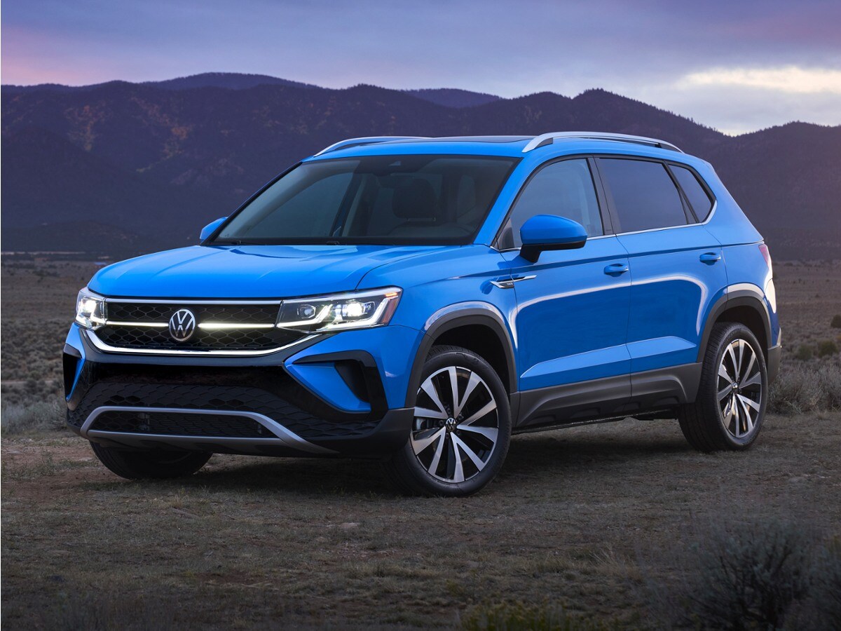 2023 Volkswagen Taos SEL AWD photo