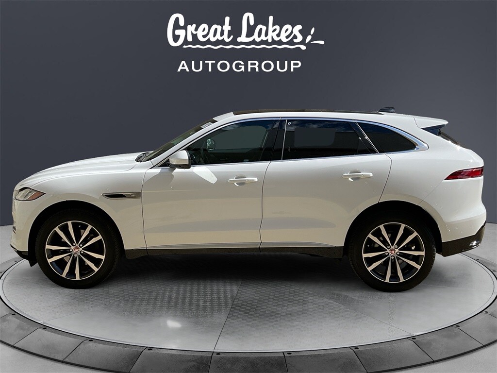 2023 Jaguar F-PACE P250 S photo 2