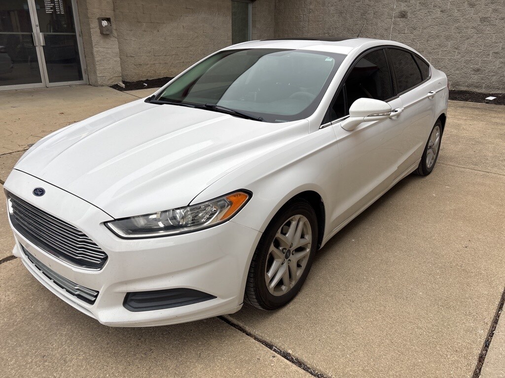 Used 2014 Ford Fusion SE Sedan