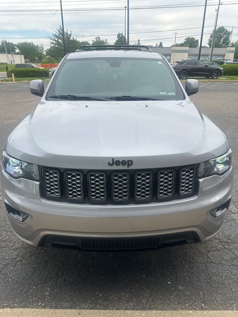 2018 Jeep Grand Cherokee Altitude 4WD's photo
