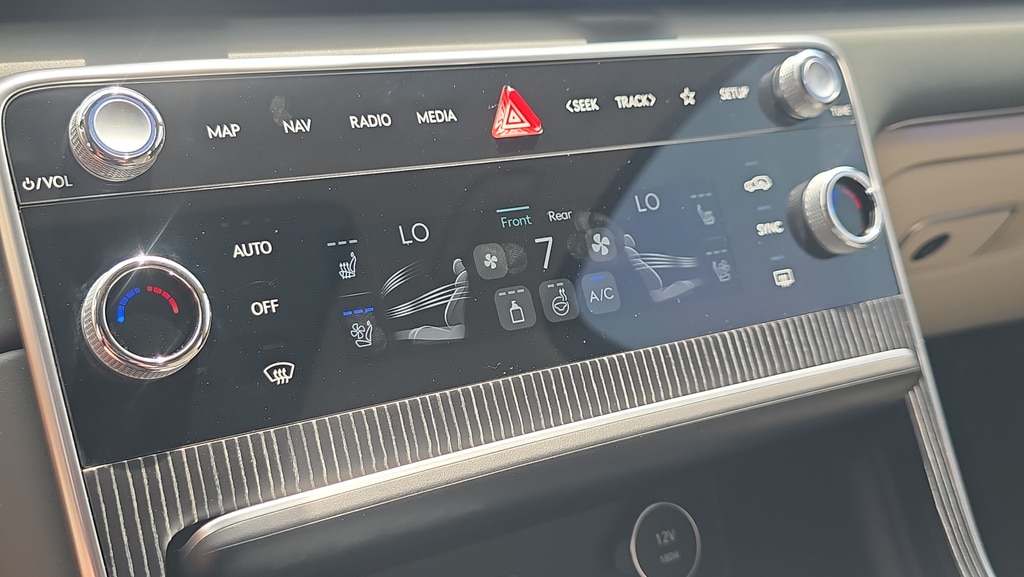 2025 GENESIS GV80 Coupe Base - Photo 24