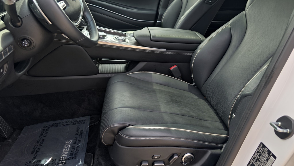 2024 GENESIS GV80 - Photo 13