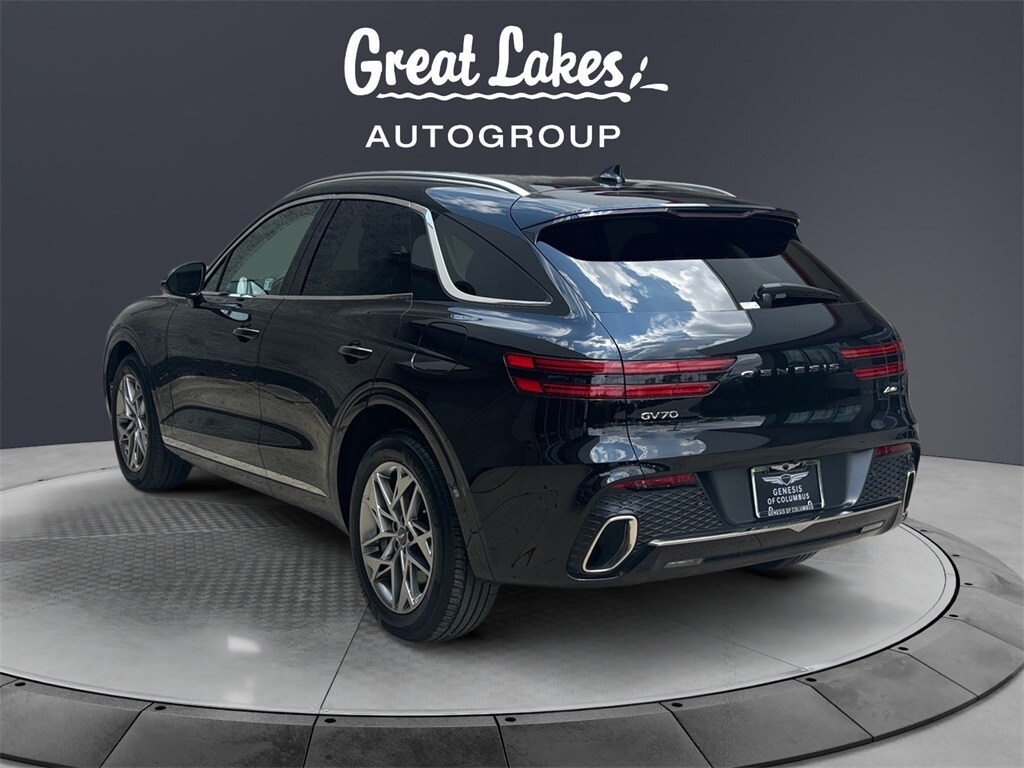 2025 Genesis GV70 2.5T Select photo 3
