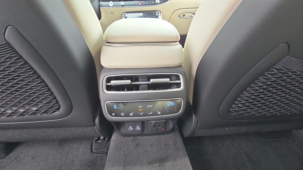 2026 GENESIS GV70 Sport Prestige - Photo 11