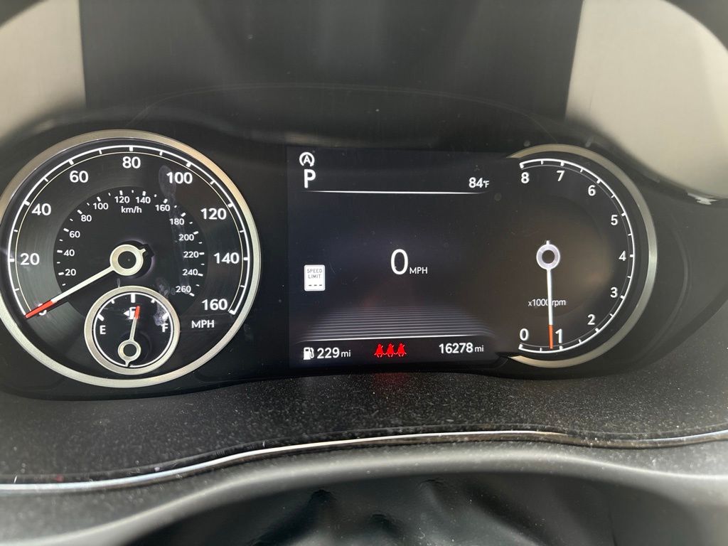 2024 GENESIS GV70 Standard - Photo 11