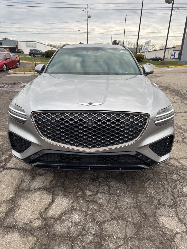 2024 GENESIS GV70 Standard's photo