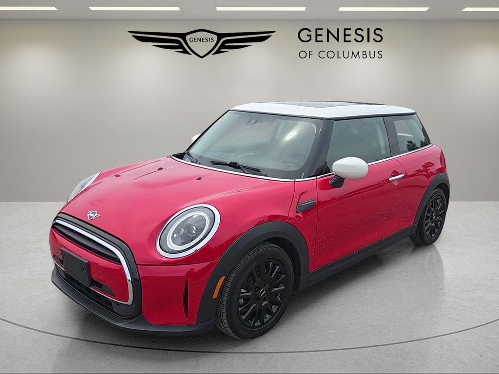 2024 MINI Hardtop Cooper's photo