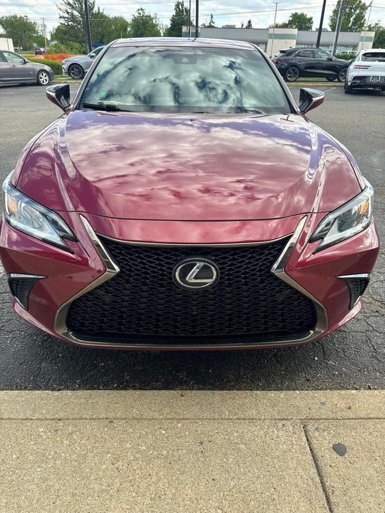 2021 Lexus ES 350 350 F SPORT's photo