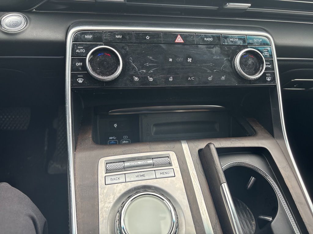 2024 GENESIS GV80 - Photo 13