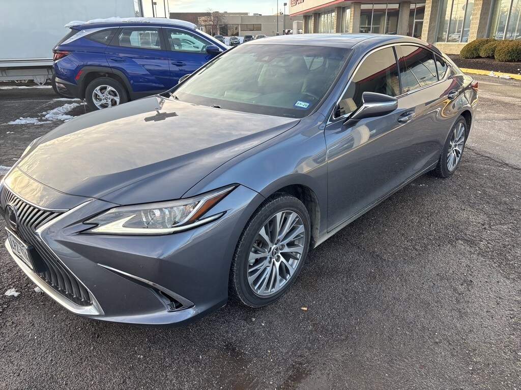 Used 2019 Lexus ES Sedan
