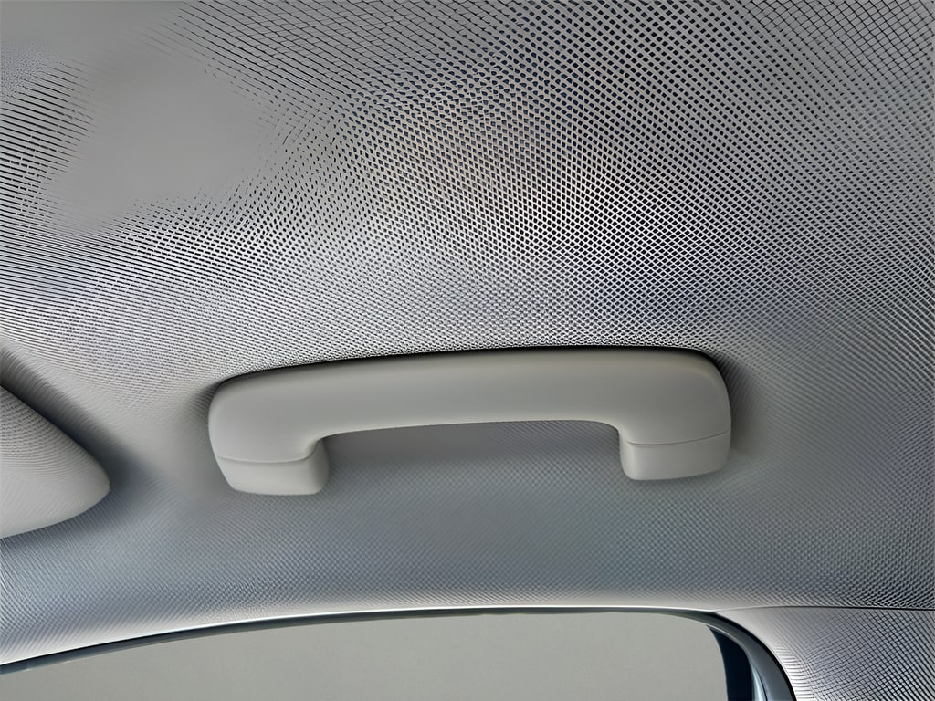 2025 GENESIS G70 Standard - Photo 28