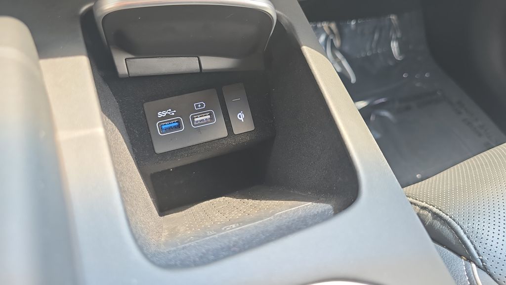 2024 GENESIS GV70 Standard - Photo 26