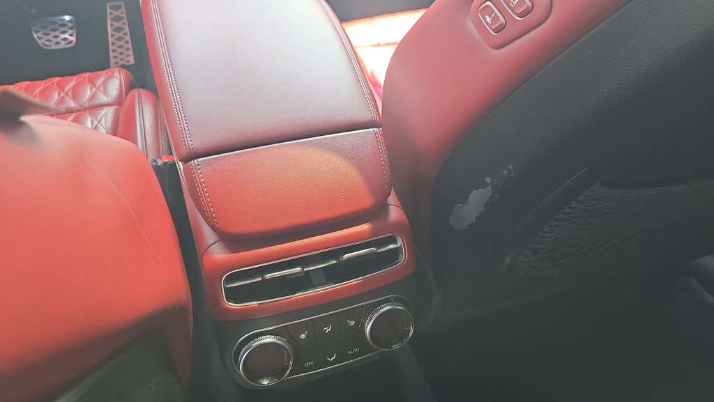 2024 GENESIS GV70 Sport - Photo 11