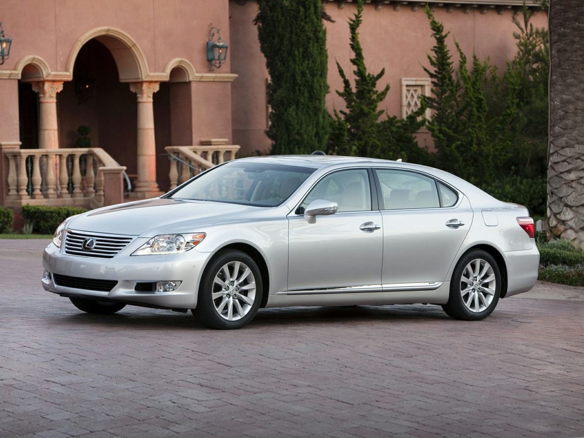 2012 Lexus LS Base's photo