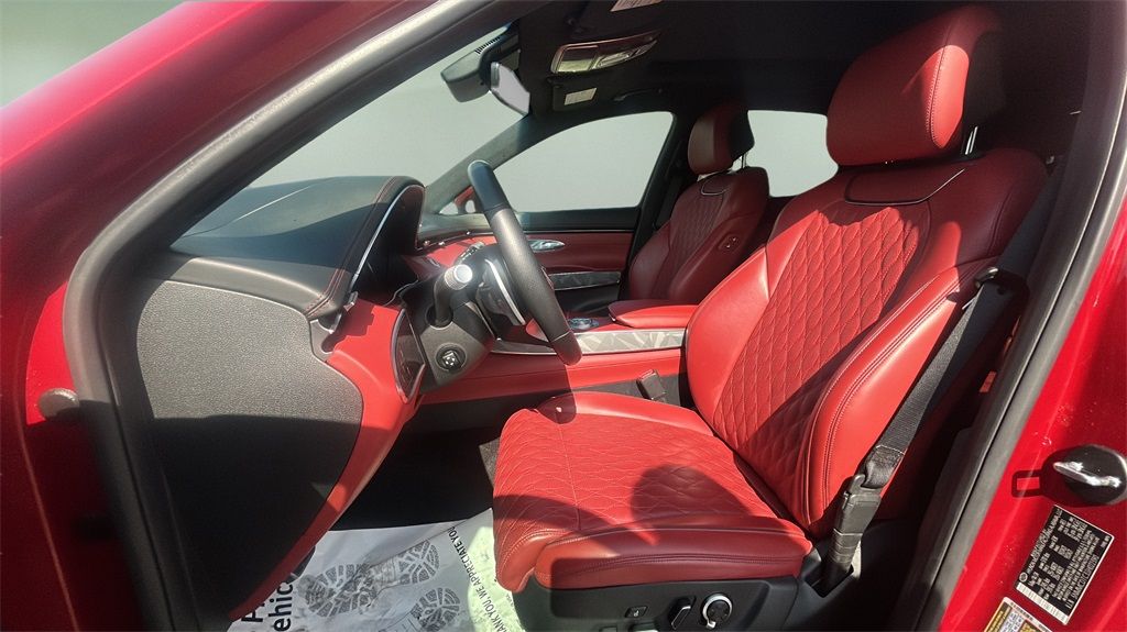 2025 GENESIS GV70 Sport - Photo 11