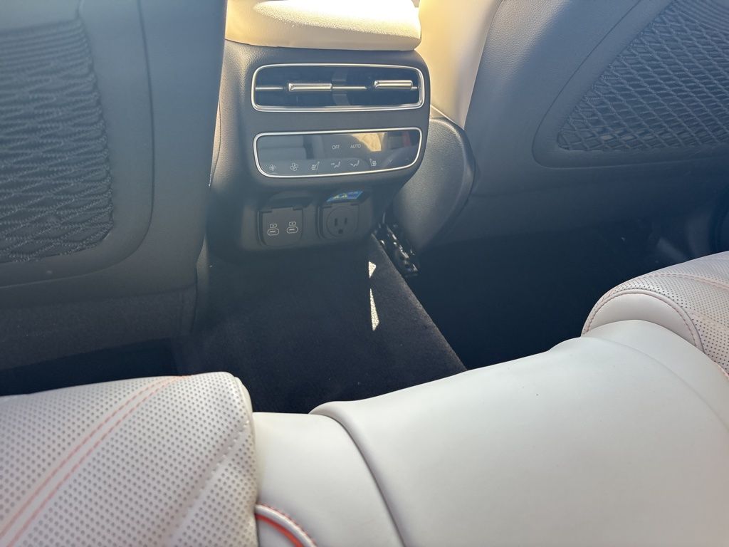 2026 GENESIS GV70 Sport Prestige - Photo 10