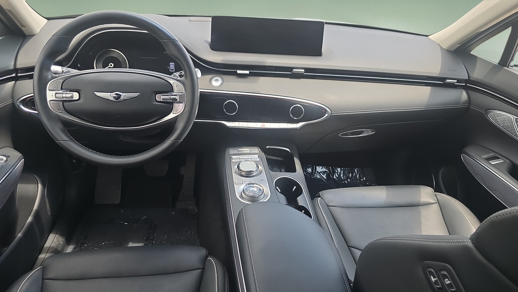 2024 GENESIS GV70 Standard - Photo 12
