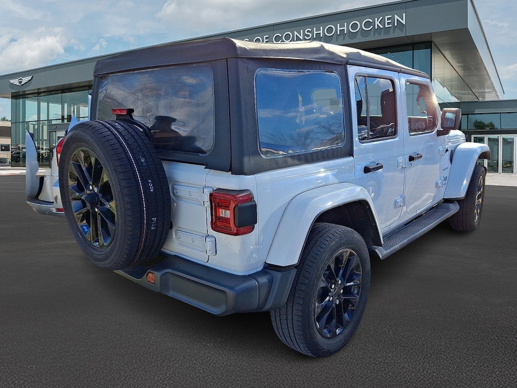 Used 2022 Jeep Wrangler Unlimited 4xe Sahara SUV