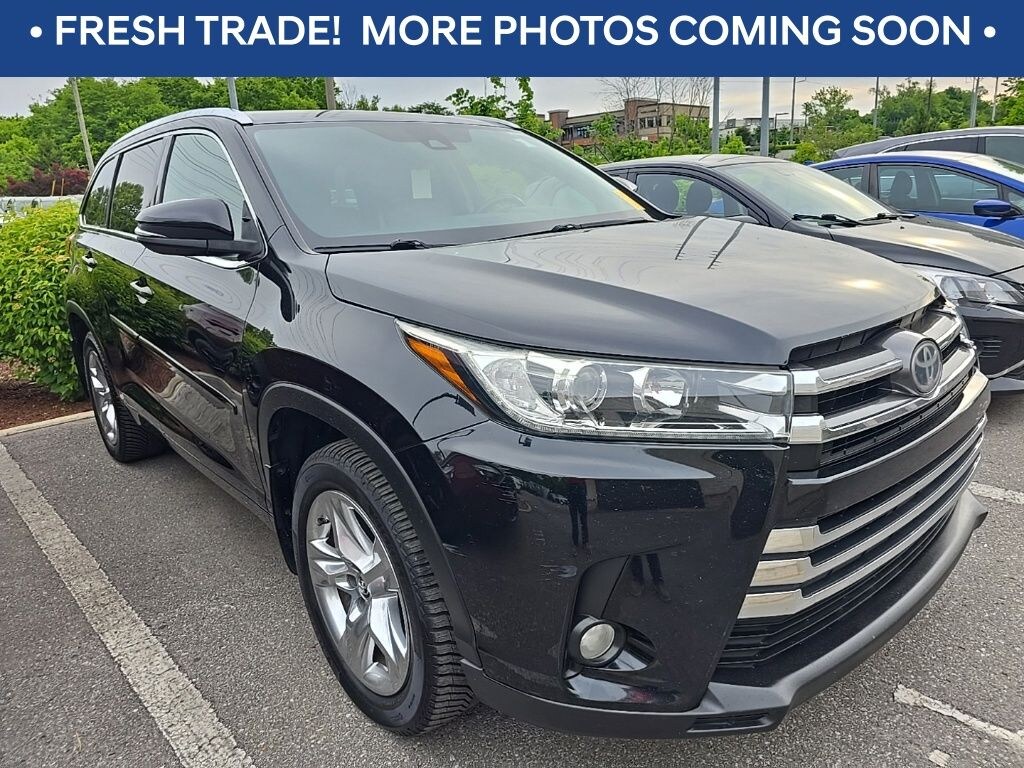 Used 2017 Toyota Highlander Limited SUV