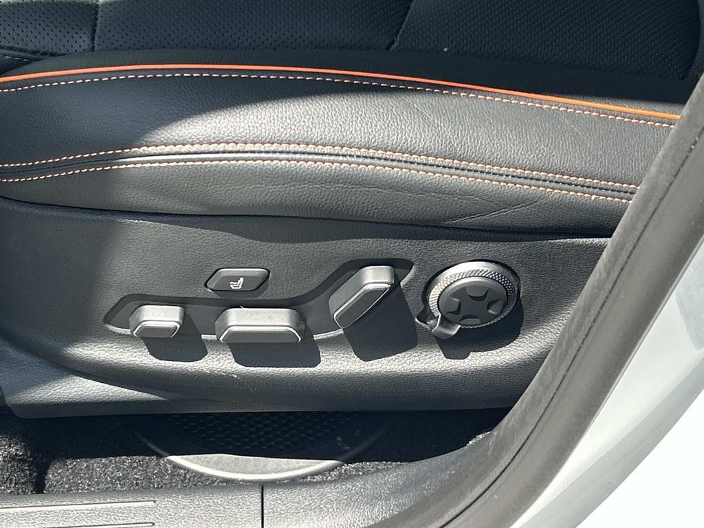 2026 GENESIS GV70 Sport Prestige - Photo 16