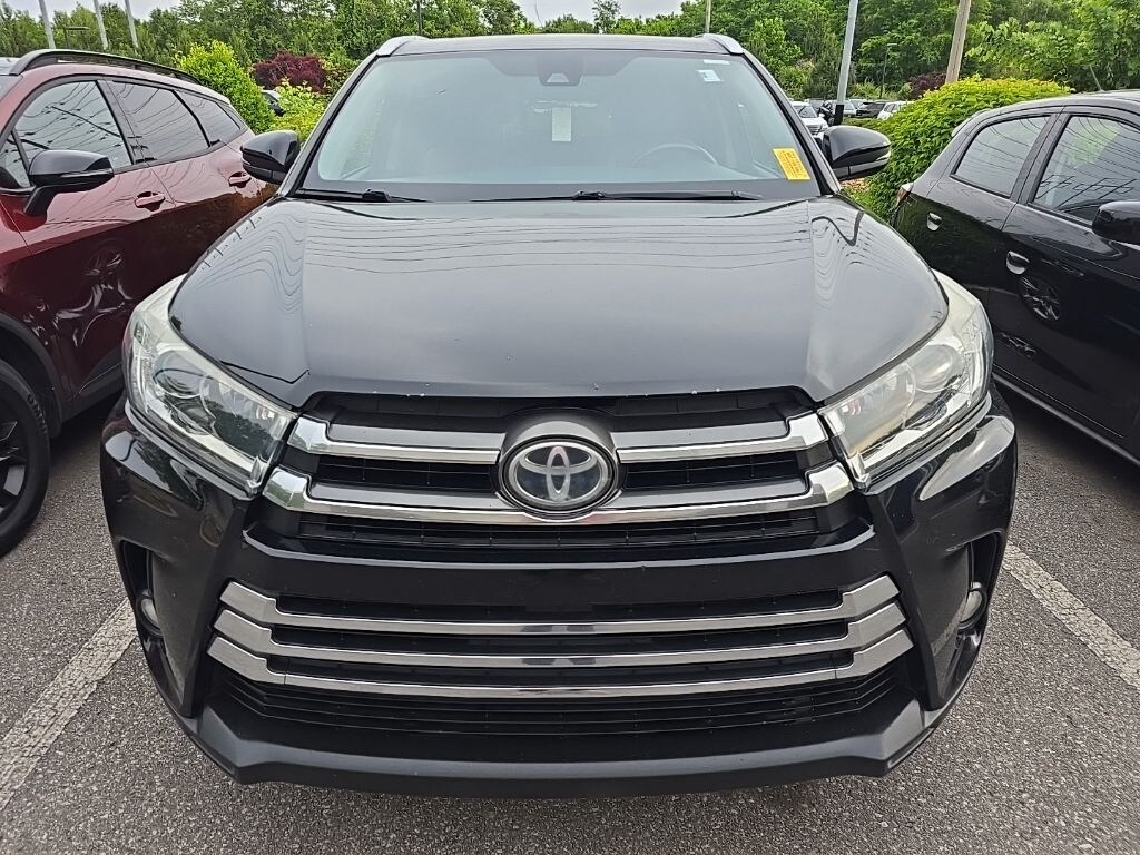 Used 2017 Toyota Highlander Limited SUV