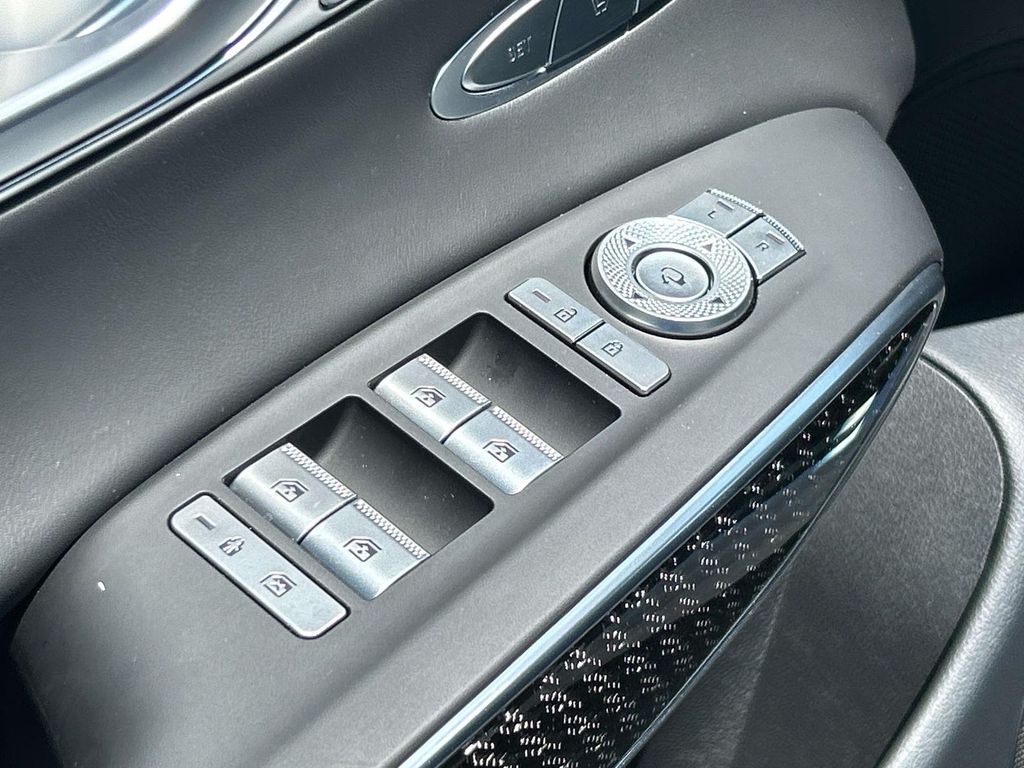 2026 GENESIS GV70 Sport Prestige - Photo 19