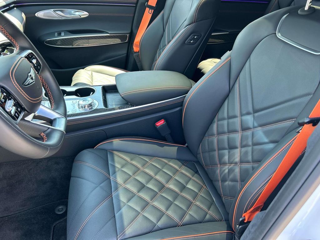 2026 GENESIS GV70 Sport Prestige - Photo 15