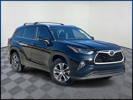 2023 Toyota Highlander XLE SUV