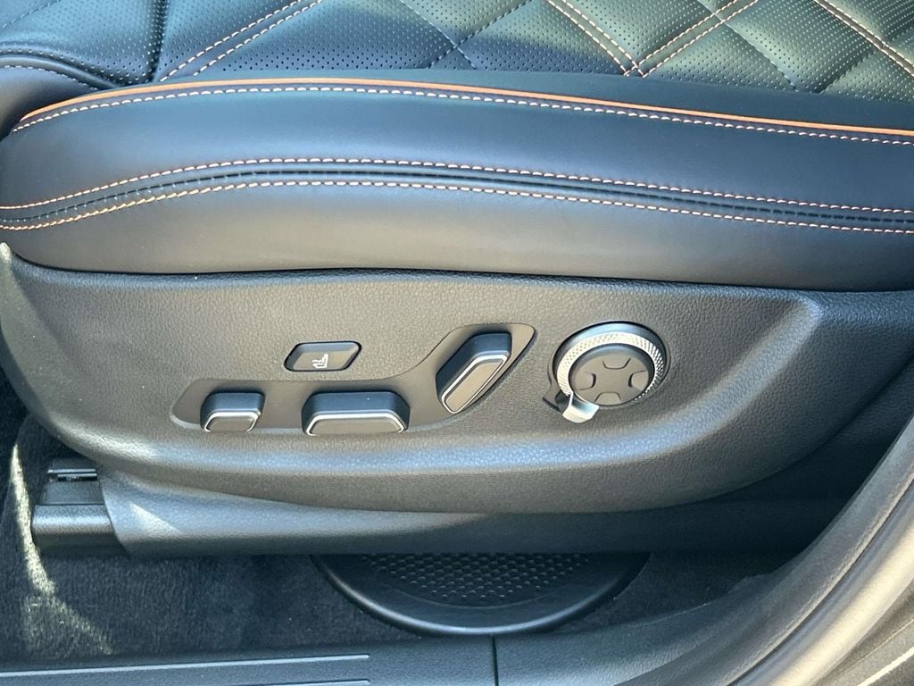 2026 GENESIS GV70 Sport Prestige - Photo 16