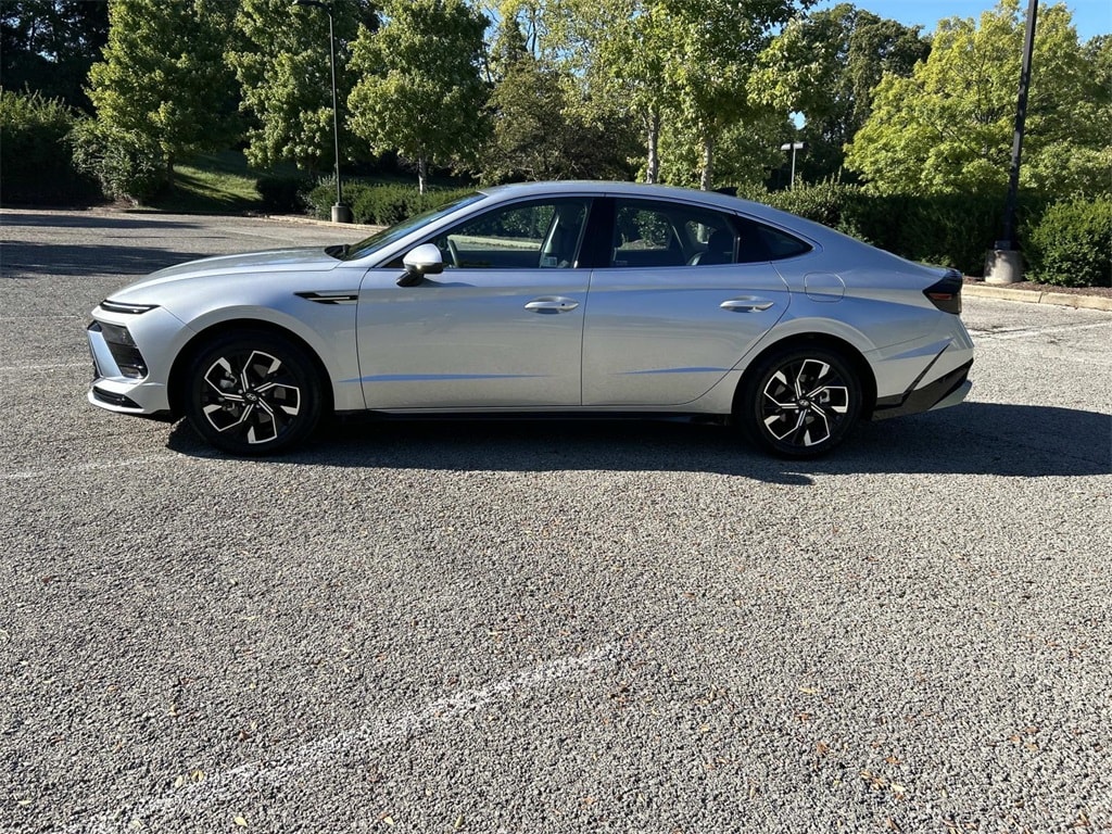 Certified 2024 Hyundai Sonata SEL Sedan