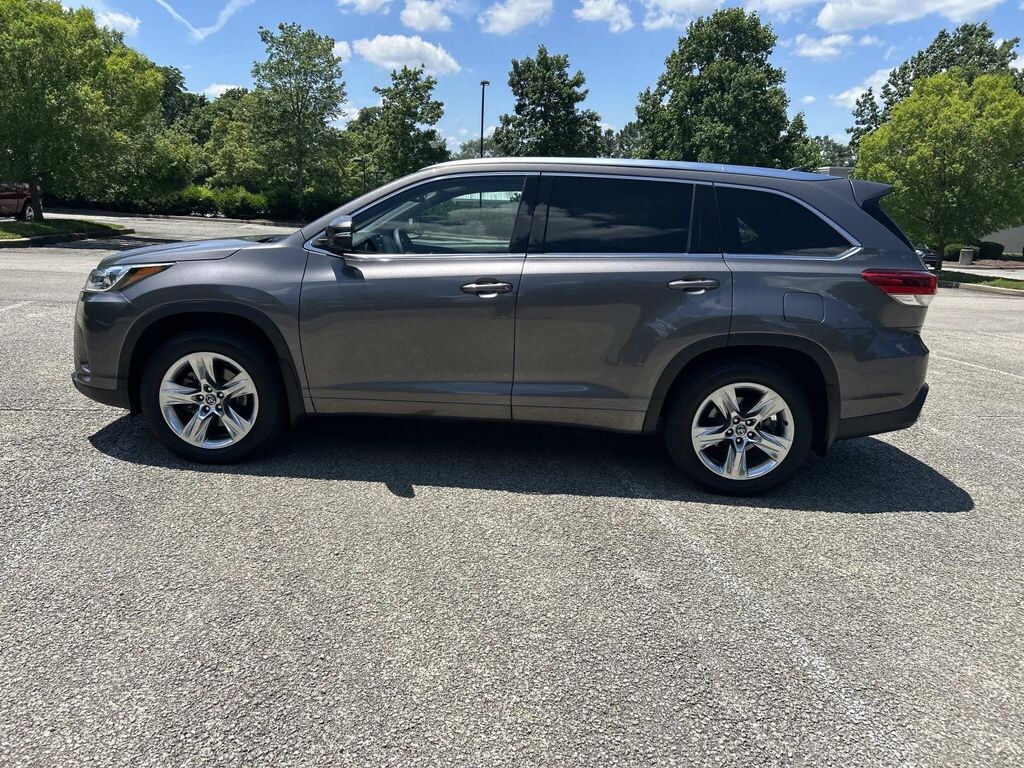 Used 2017 Toyota Highlander Limited SUV