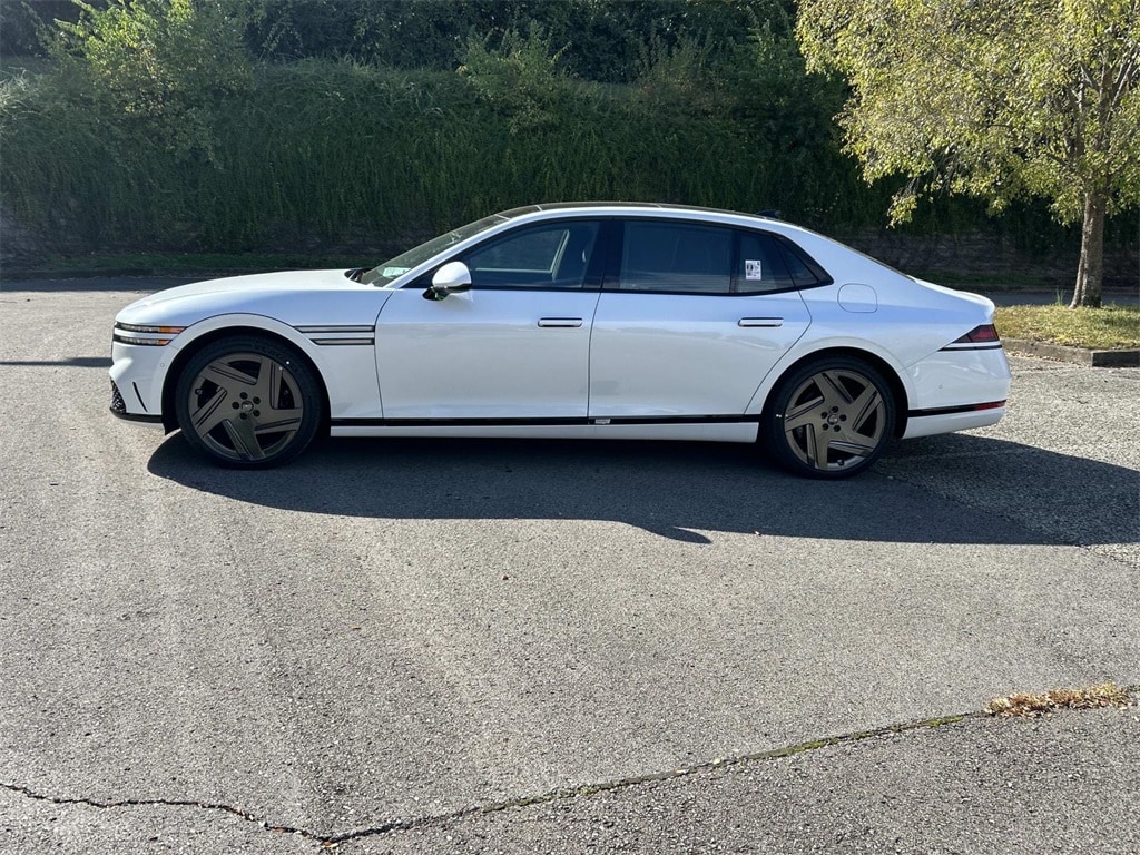 New 2026 Genesis G90 3.5T E-SC Mhev Prestige Black Sedan