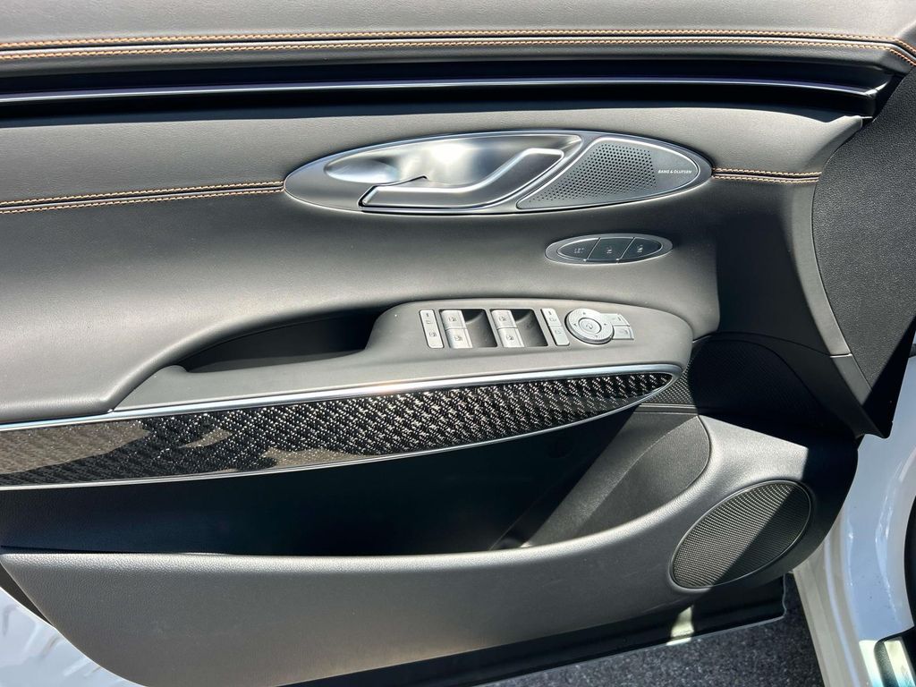 2026 GENESIS GV70 Sport Prestige - Photo 18