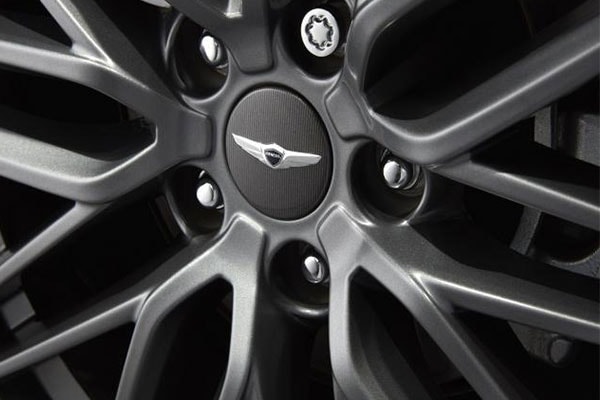 Genesis Wheel Detail
