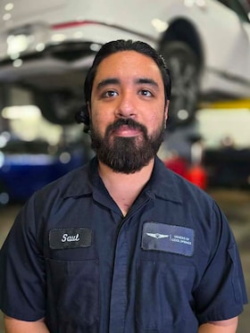 Staff member SAUL MARTINEZ from ID_02baa359e6d7