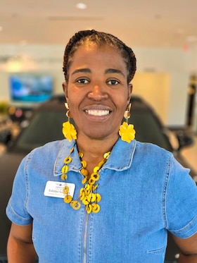 Staff member TABITHA SANDERS from ID_02baa359e6d7