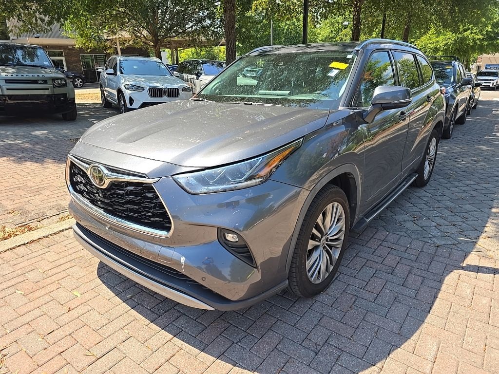 Used 2021 Toyota Highlander Platinum SUV