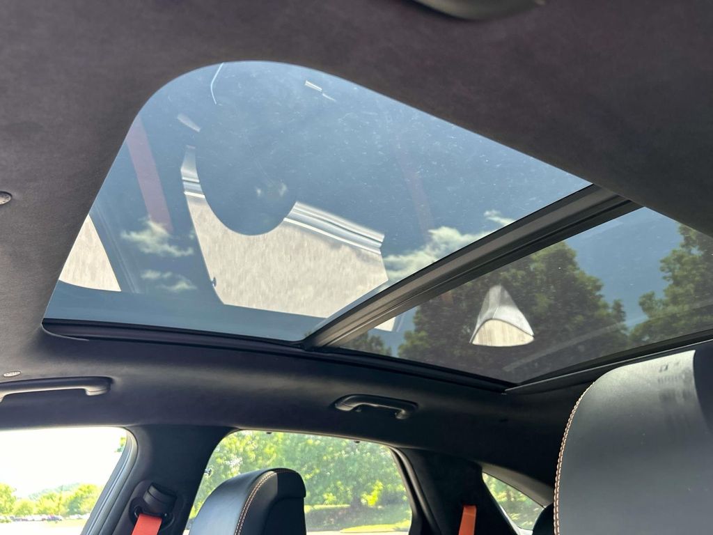 2026 GENESIS GV70 Sport Prestige - Photo 17