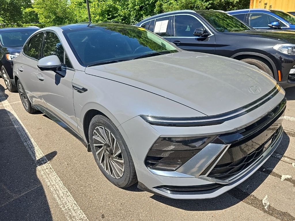 Certified 2024 Hyundai Sonata Hybrid Limited Sedan