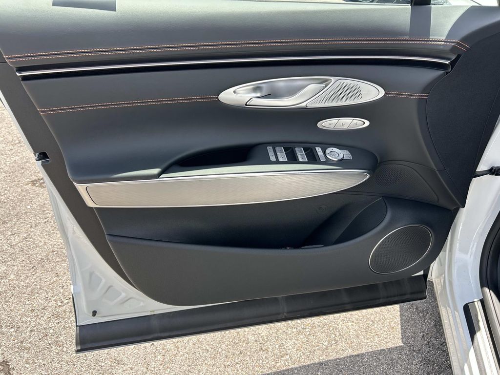 2026 GENESIS GV70 Sport Prestige - Photo 17